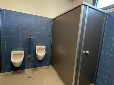 Knaben WC